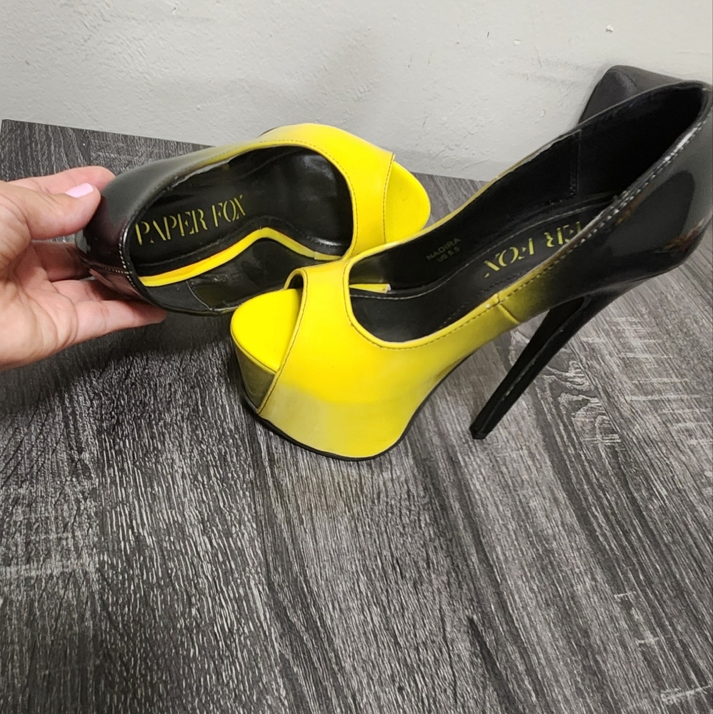 Paper Fox heels 👠